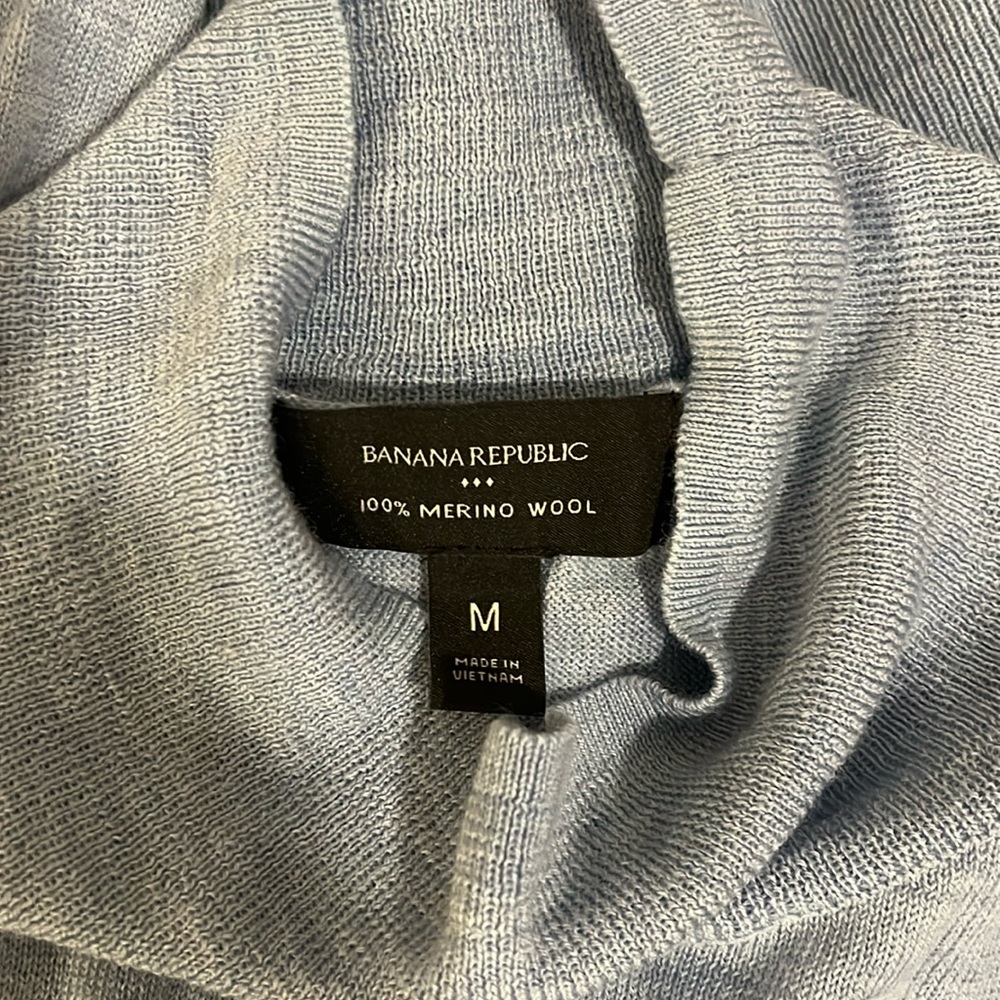 Banana Republic 100% Merino Wool Turtleneck Sweater Size Medium